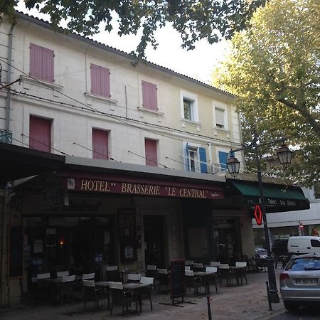 Hotel Restaurant Le Central Châteaurenard Exterior photo